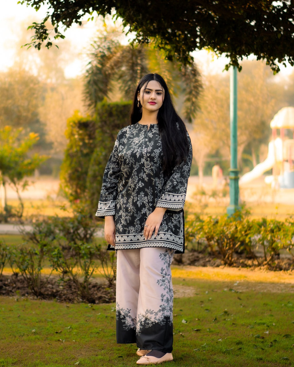 Trending Dilruba 2-Pcs.